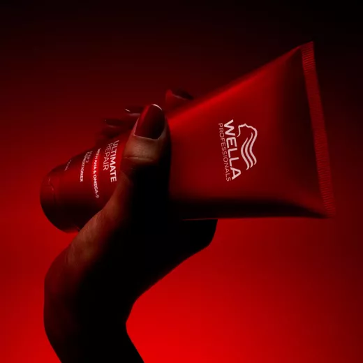 Wella Ultimate Repair Yıpranmış Saçlar İçin Onarıcı Güçlendirici Nemlendirici Krem 200ml