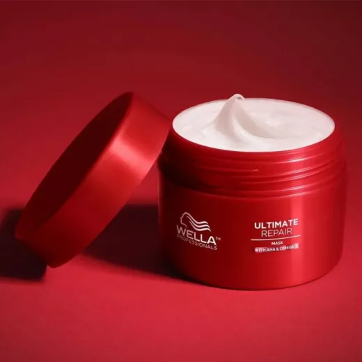 Wella Ultimate Repair Yıpranmış Saçlar İçin Onarıcı Güçlendirici Nemlendirici Maske 150ml