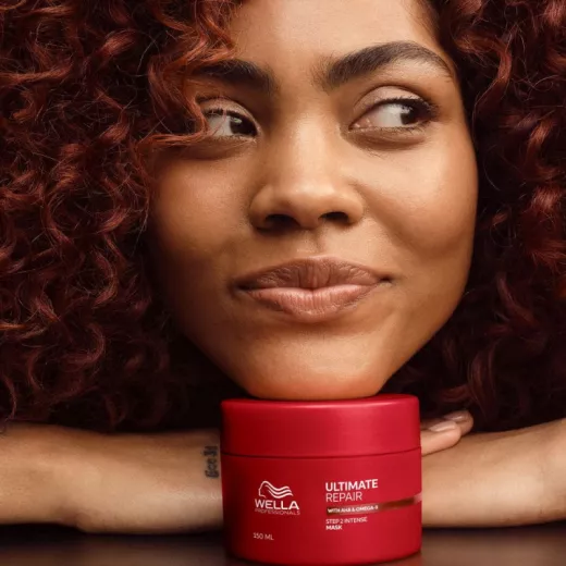 Wella Ultimate Repair Yıpranmış Saçlar İçin Onarıcı Güçlendirici Nemlendirici Maske 150ml
