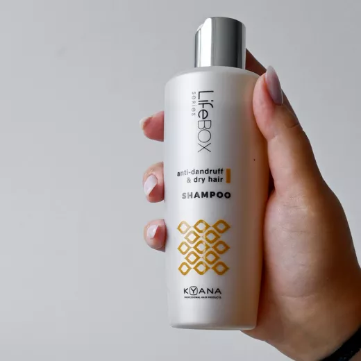 KYANA Life Box Shampoo Dry Hair Kuru Yıpranmış ve Kepekli Saçlar İçin Şampuan 250ml