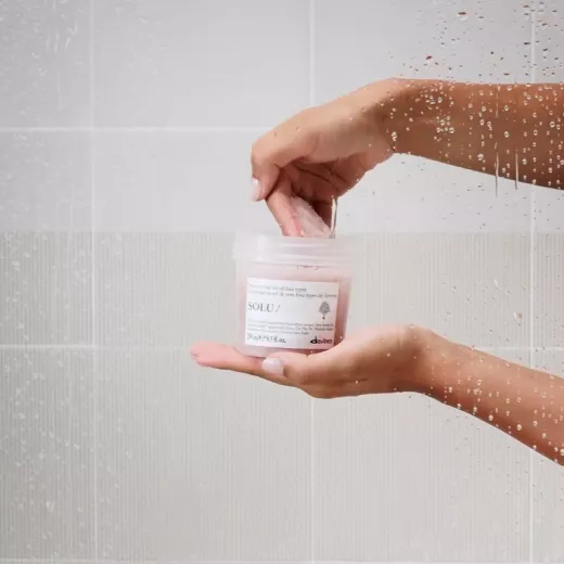 DAVINES Solu Derin Saç Derisi Temizleyici Peeling Şampuanı 250ml
