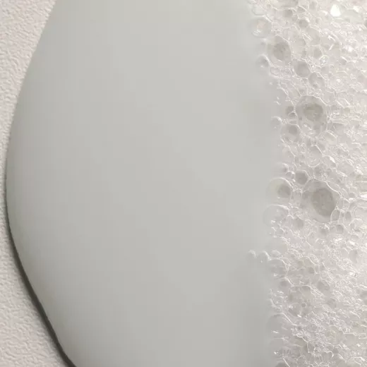 Davines Minu Boyalı Saçlar İçin Sülfatsız Parabensiz Renk Koruyucu Parlaklık Şampuanı 250ml