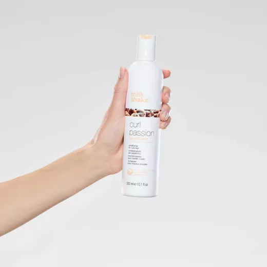milkshake Curl Passion Kıvırcık Saçlar İçin Bukle Belirginleştirici Krem 300ml