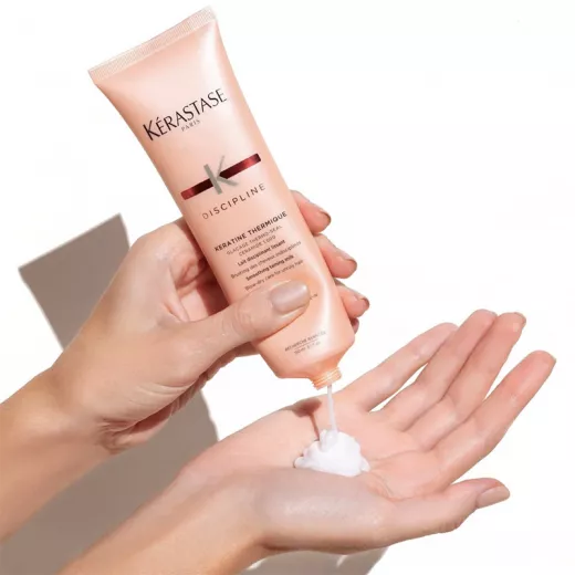KERASTASE Discipline Keratine Thermique Asi ve Kabarık Saçlar İçin Durulanmayan Saç Bakım Sütü 150ml