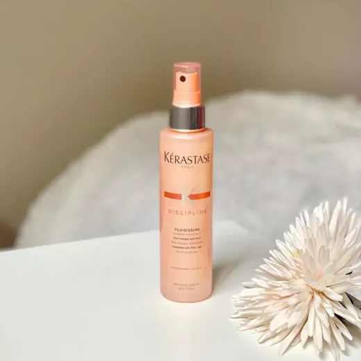 KERASTASE Discipline Fluidissime Asi ve Kabarık Saçlar İçin Düzleştirici Parlaklık Spreyi 150ml