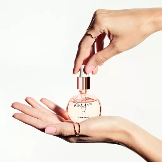Kerastase Gloss Absolu Glaze Drops Elektriklenmeye Yatkın Uzun Saçlar İçin Parlaklık Yağı 45ml