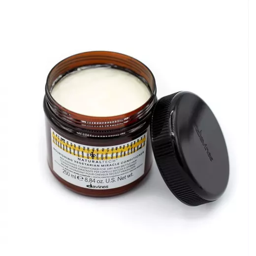 Davines Nourishing Kuru Yıpranmış Saçlar İçin Onarıcı Nemlendirici Saç Kremi 250ml