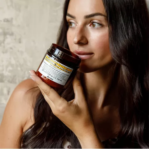 Davines Nourishing Kuru Yıpranmış Saçlar İçin Onarıcı Nemlendirici Saç Kremi 250ml