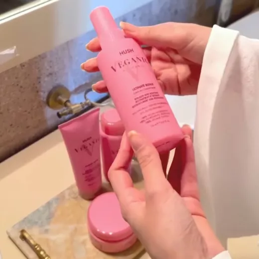 HUSH Veganic Ultimate Repair Yıpranmış Saçlar İçin Onarıcı Durulanmayan Krem 150ml